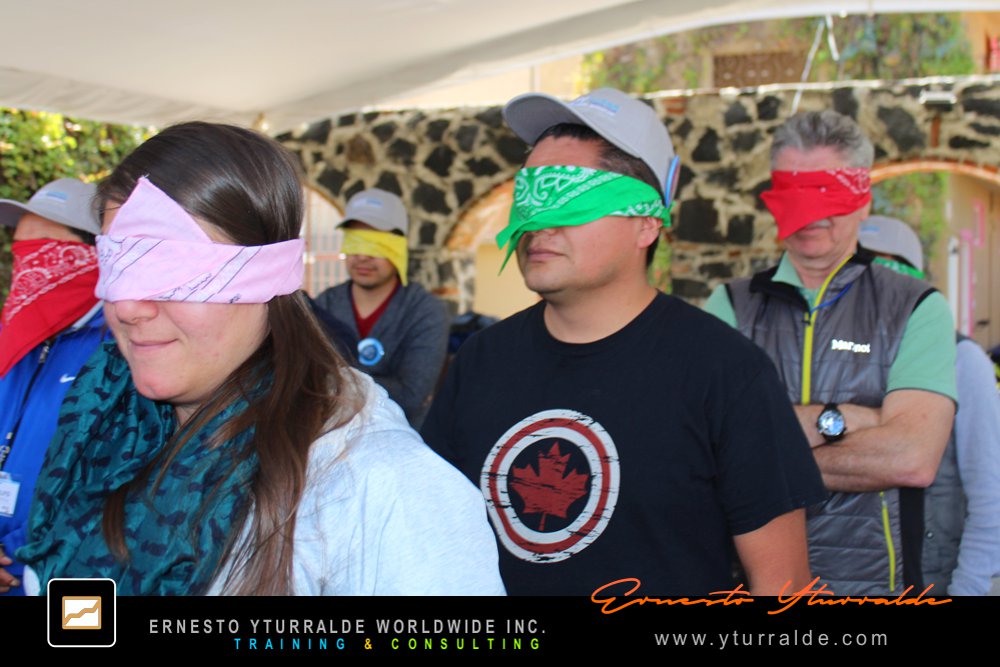 Team Building Bolivia | Actividades experienciales de confianza y unión